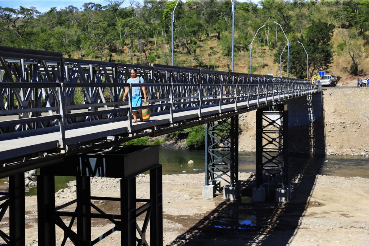 Puente en río Torola ha sido construido en tiempo récord por el Gobierno del Presidente Bukele puente-en-rio-torola-ha-sido-construido-en-tiempo-record-por-el-gobierno-del-presidente-bukele